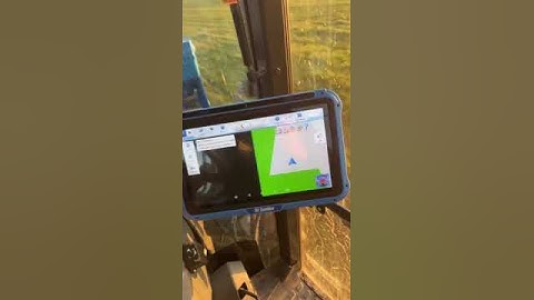 AG500 auto steering system in Spain, LANDINI 4-080 is installed for spraying herbicides.