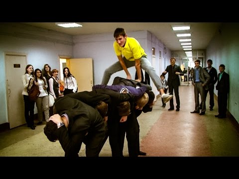 ШКОЛЬНЫЙ Ностальгический ВЫПУСКНОЙ Клип подарок от родителей и учителей.