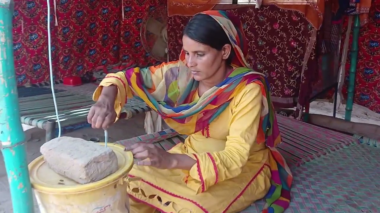 #SumairaKiFamily 💖✨ میں نے آج بہت زیادہ کام کیا ہے، میں تھک گئی ہوں۔ 💛✨