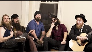 Robin interviews The Beards