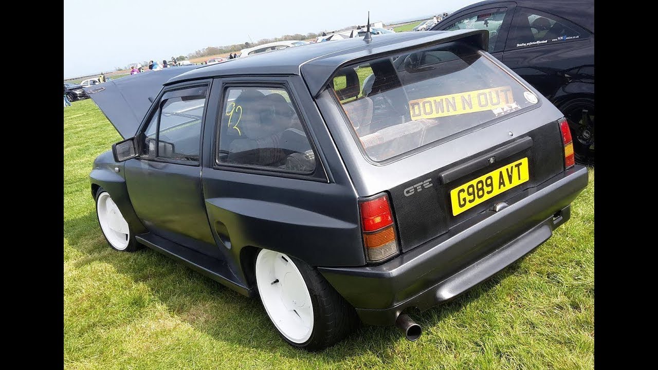 vauxhall nova