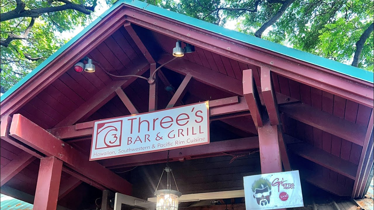 Three’s Bar & Grill in Kihei   9.2 Excellent