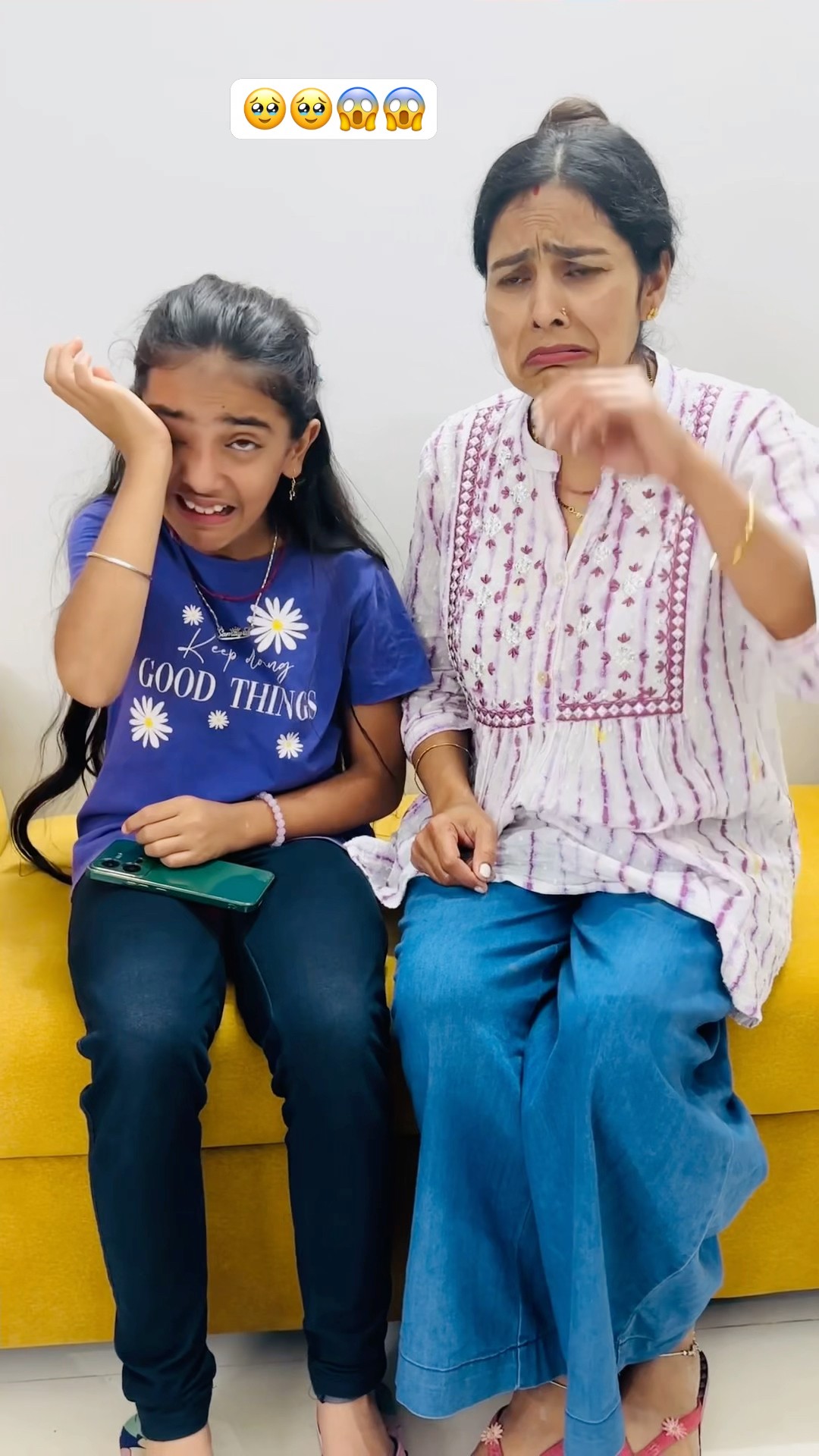 Ye dono kyu ro rhi hai??? #shorts #samayranarula #prank #concept