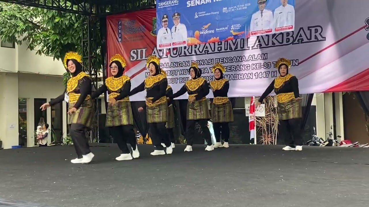 Ikut Lomba senam kreasi dlm rangka HUT Kota Tgr di kecamatan Pinang.