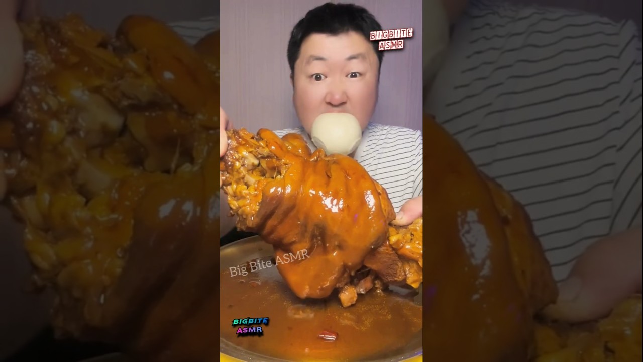 Can I Handle This Spicy Braised Pork Leg Challenge? 🌶️👀