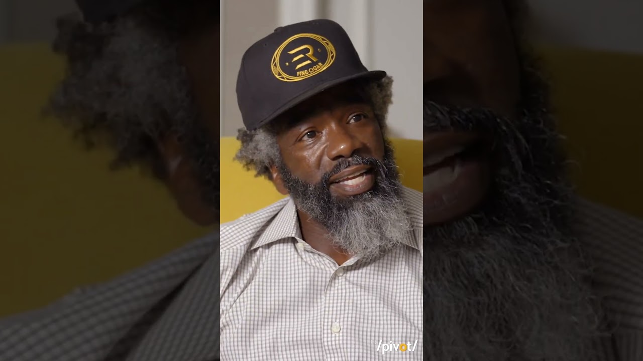 Ed Reed Gives Ryan Clark His Flowers on 