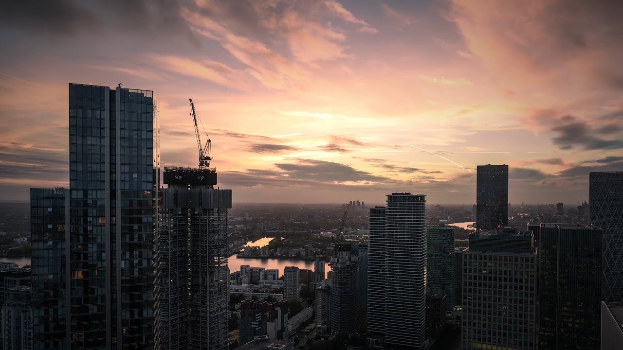 Canary Wharf Sunset - One Park Drive - London, England - Timelapse 4K