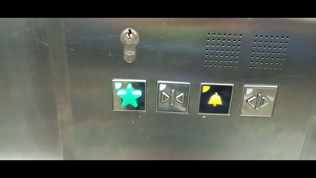 GOLD DOOR TRACKS!! (2008) Thyssenkrupp lift at The Galleries in Bristol