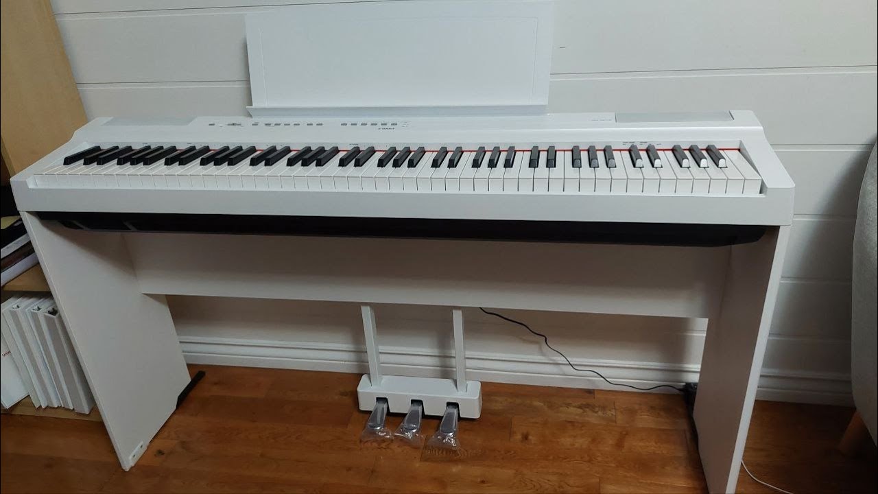 Yamaha P125 White Digital Piano with L125 Stand and LP1 Pedal