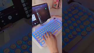 Knewkey Rymek Chic Typewriter-Style Mechanical Keyboard Unboxing Video #shorts