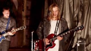 Un-Broken - Breaking Point (Official Video)