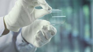 A glass that can bend more than 300,000 times