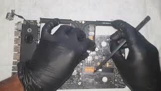 2008-2009 15 - 17" Macbook pro A1297 no power, doesnt turn on, no charge light 820 - 2390