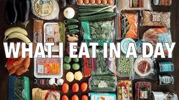 WHAT I EAT IN A (BUSY) DAY: plant-based Trader Joe