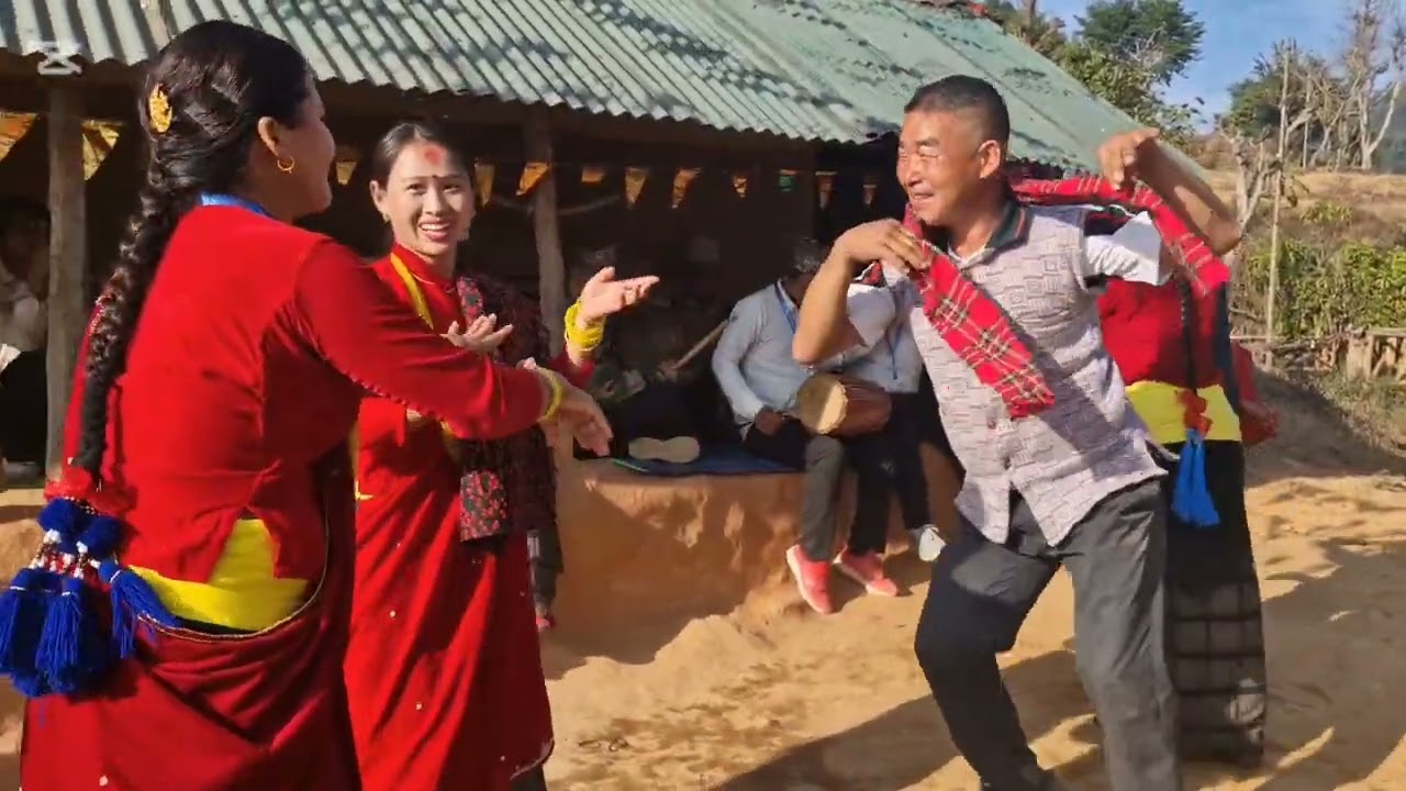 घिरिङ्ग २ काठेकोट तनहुँ को पञ्चेबाजा मा एकदमै रमाइलो नृत्यनाटक सहित को नाच । 🙏🙏📲9803782605