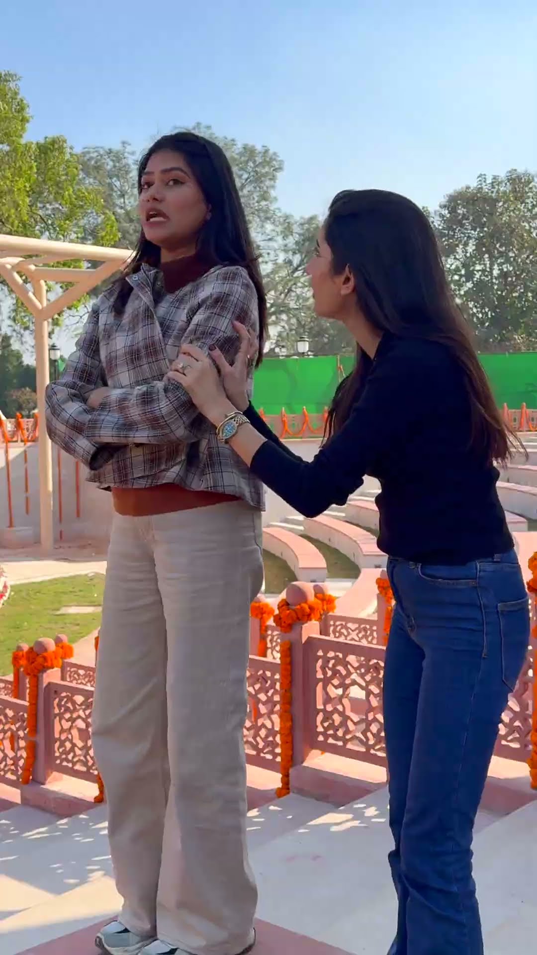 Nanad Bhabhi Ke Ghar Aaye Politician ? #comedy #funny #neetubisht #youtubeshorts #trending #shorts