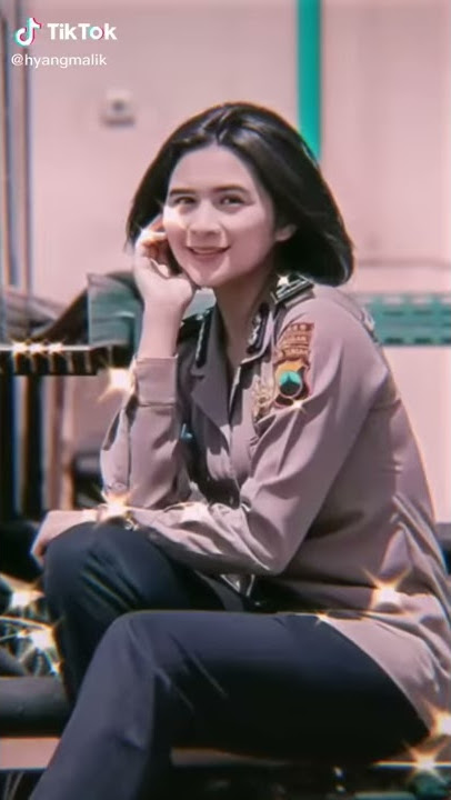 video story wa  polwan viral di tiktok