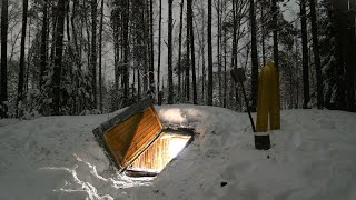 Winter Wonderland Survival: 2 Days in My Underground House with Surprise Visitors