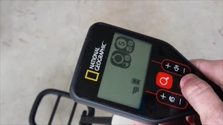 Minelab Go Find Metal Detector - National Geographic Pro - Ultra Light - Tutorial screenshot 3