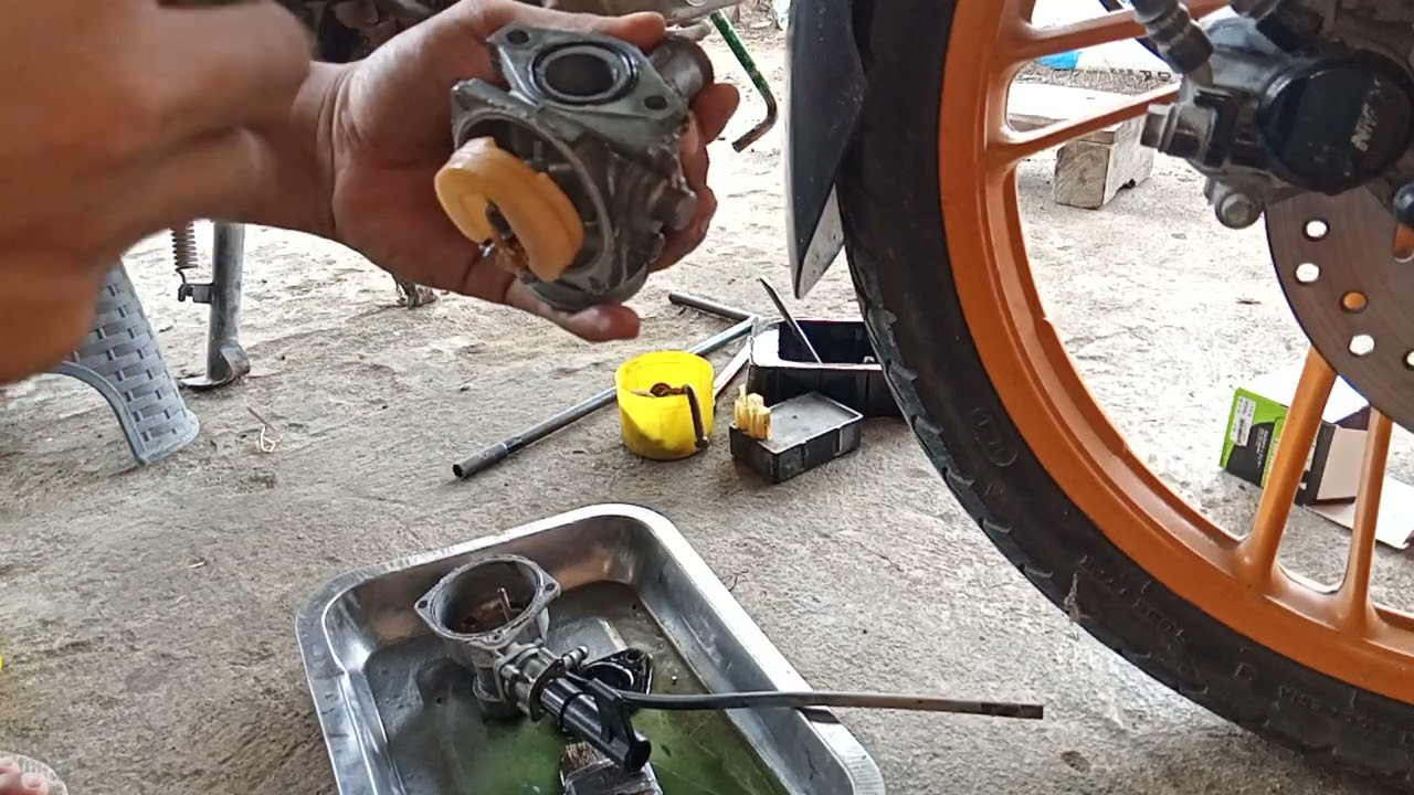 Servis karburator Honda Blade, mudah untuk pemula 