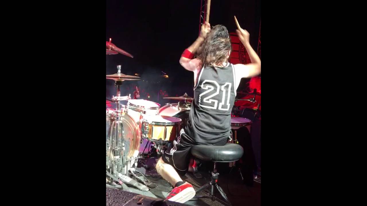 Zoltan Chaney 7-4-16 Vince Neil band