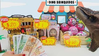Dino Bagunça Brincando de Loja de Brinquedos Com a Doutora