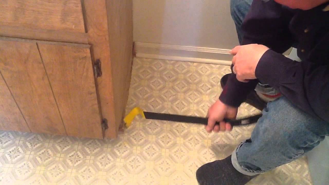 Master bath remodel. Removing the baseboards. YouTube