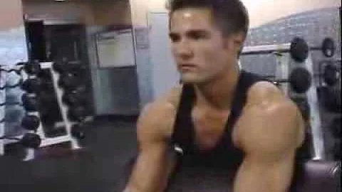 BTS Workout of Abercrombie model Paul Vandervort!