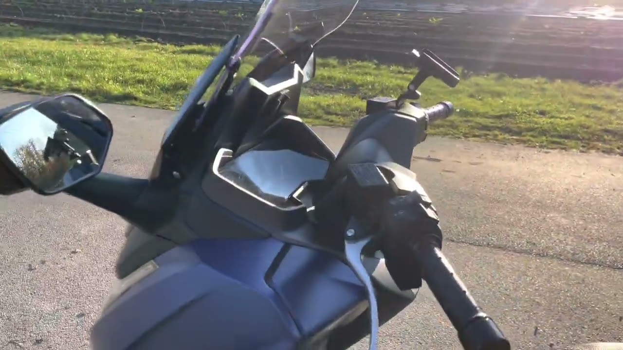Comparaison Des Motos Honda Forza 125 2024 VS. Peug Produktbild-Vorschau 3
