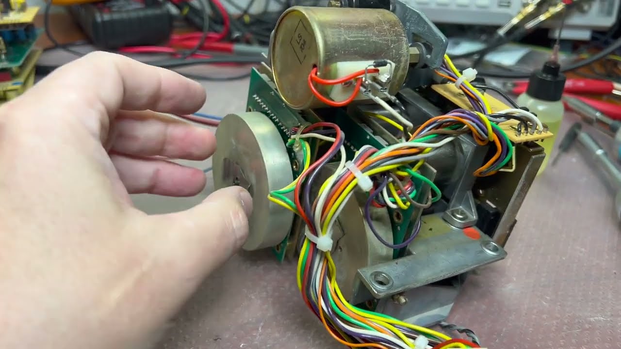 Further Disassembling the Revox B710: A Step-by-Step Guide