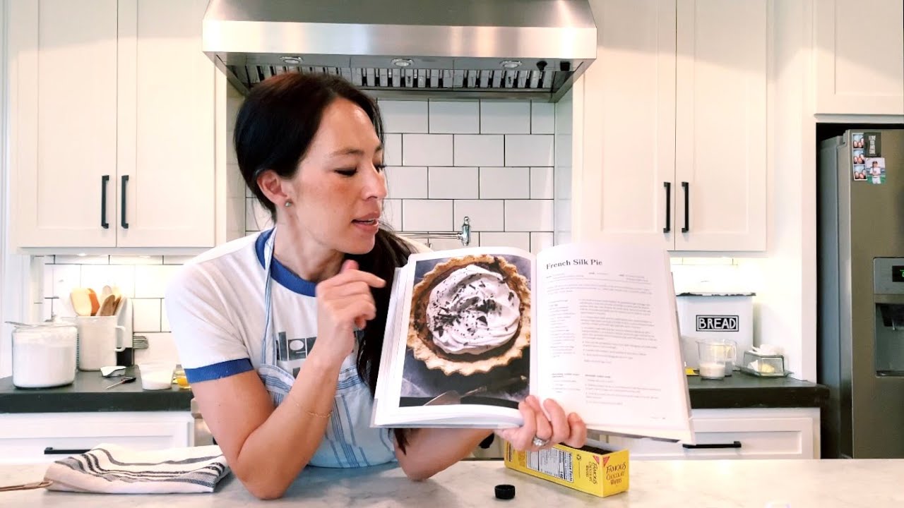 Tarte en soie française avec Joanna Gaines Magnolia Table, vol. 2.