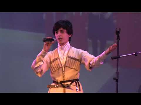 ღვინო კახურო - Давид Ткебучава