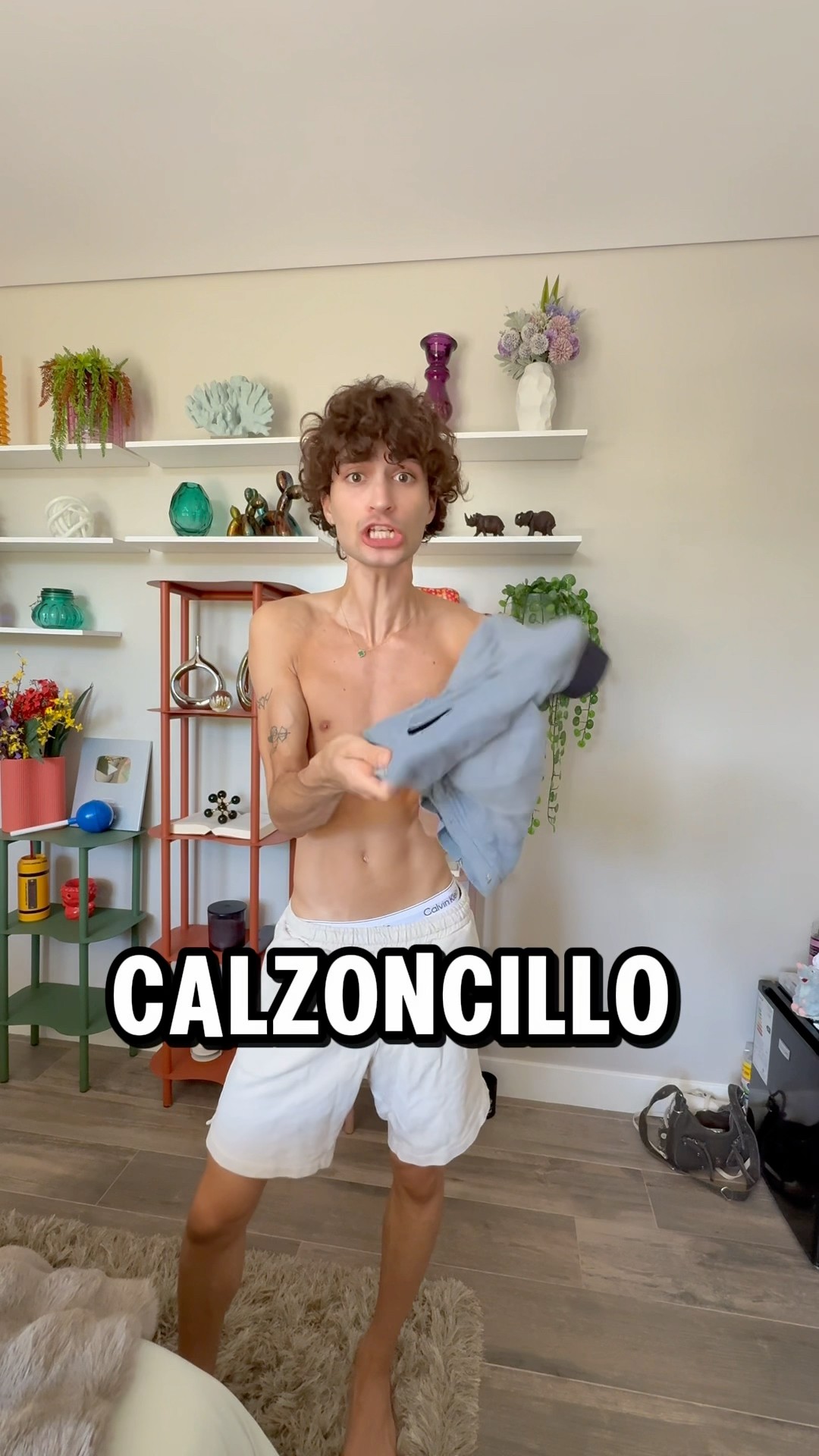 EL PERRO ME MORDIÓ LOS HUEV