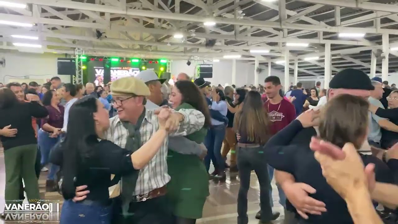 Baile Ao Vivo - Grupo Vanerão em Guarapuava Parte 2 - CTG Fogo de Chão - Bailão do Bruno 7/9/2025
