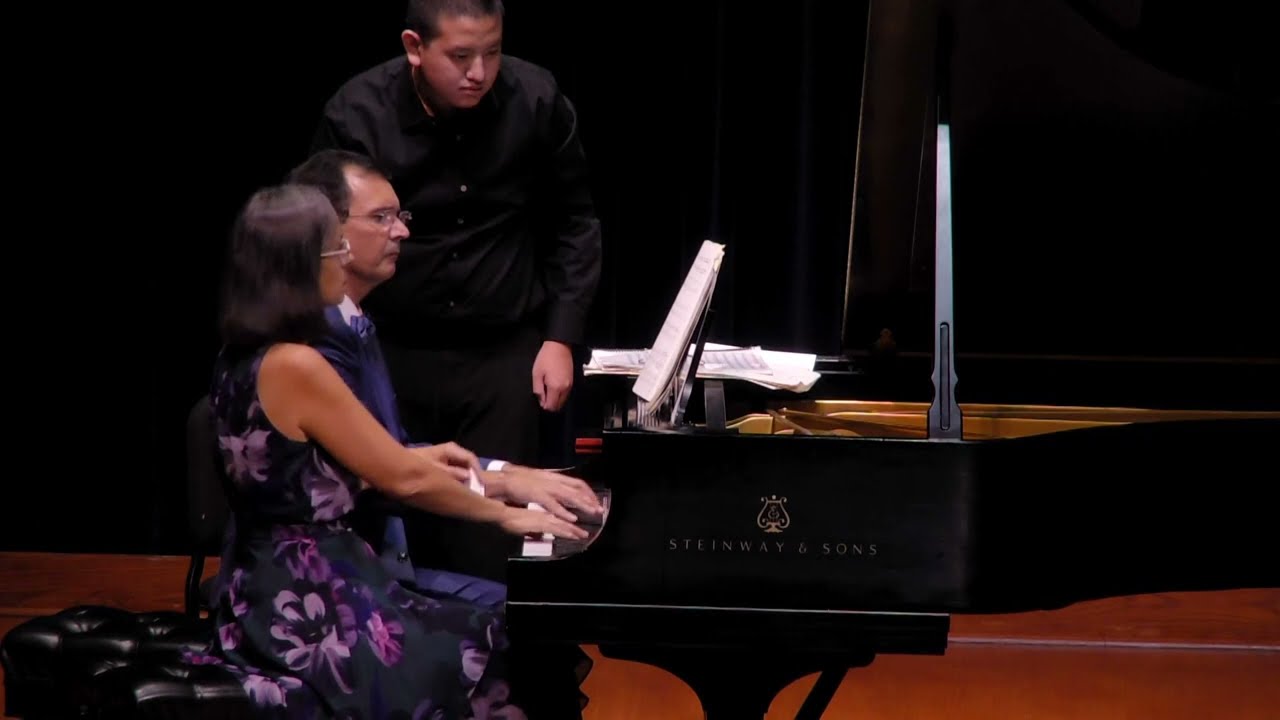 Zapateado by Anton Garcia Abril -  Performed Live by Duo Gastesi-Bezerra