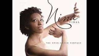 Video thumbnail of "Fragile - Nina Vidal"