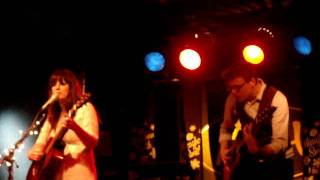 Meaghan Smith - A Piece For You (Live @ Rivoli, Toronto, Canada. 12/7/2011)