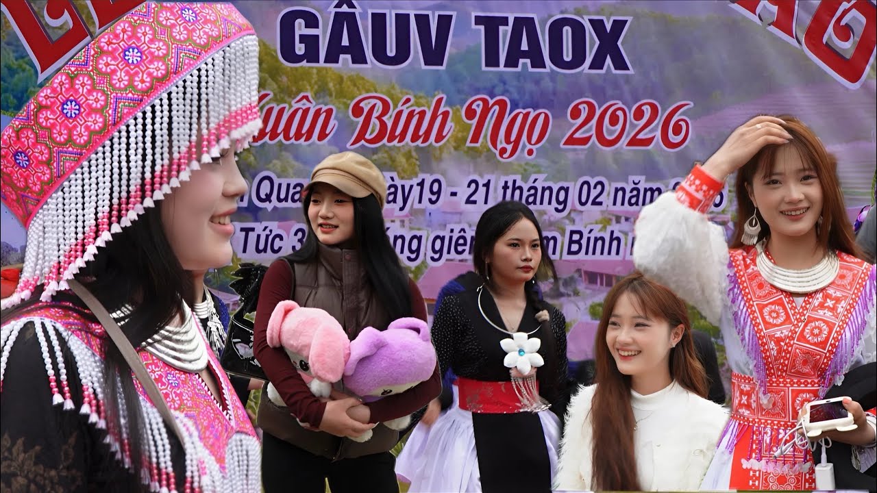 LỄ HỘI GẦU TÀO LÀNG CUNG - LÀO CAI, Gái bản thi nhau xuống chợ để chơi xuân |Quốc Kỳ TV