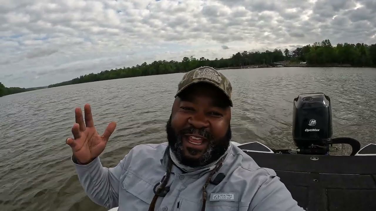 SPRINGTIME BASS FISHING B4 a STORM