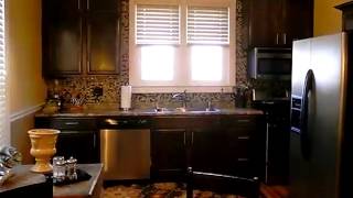 400 E College St video tour