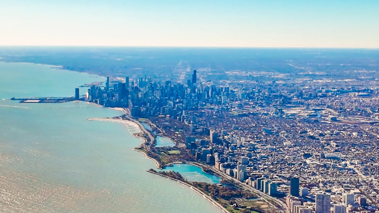 BEAUTIFUL SCENIC LANDING IN CHICAGO!! AMAZING CRYSTAL CLEAR VIEWS! FLY BY THE CHICAGO SKYLINE! W/ATC