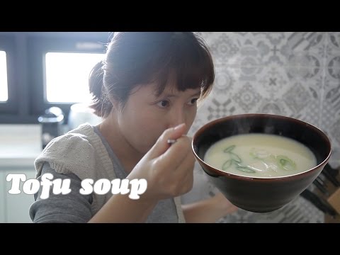 [north-korean-cooking-with...]-my-mother's-tofu-soup