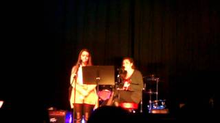 Aryanne Roza And Celeste Magill, Talent Show 2012, Lucky Uke Cover