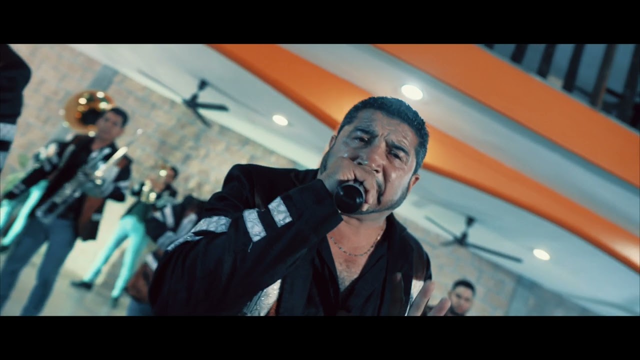 Popurri, La Ley Del Monte, Bonita Finca De Adobe, Eslabón Por Eslabón   Banda La Costeña.