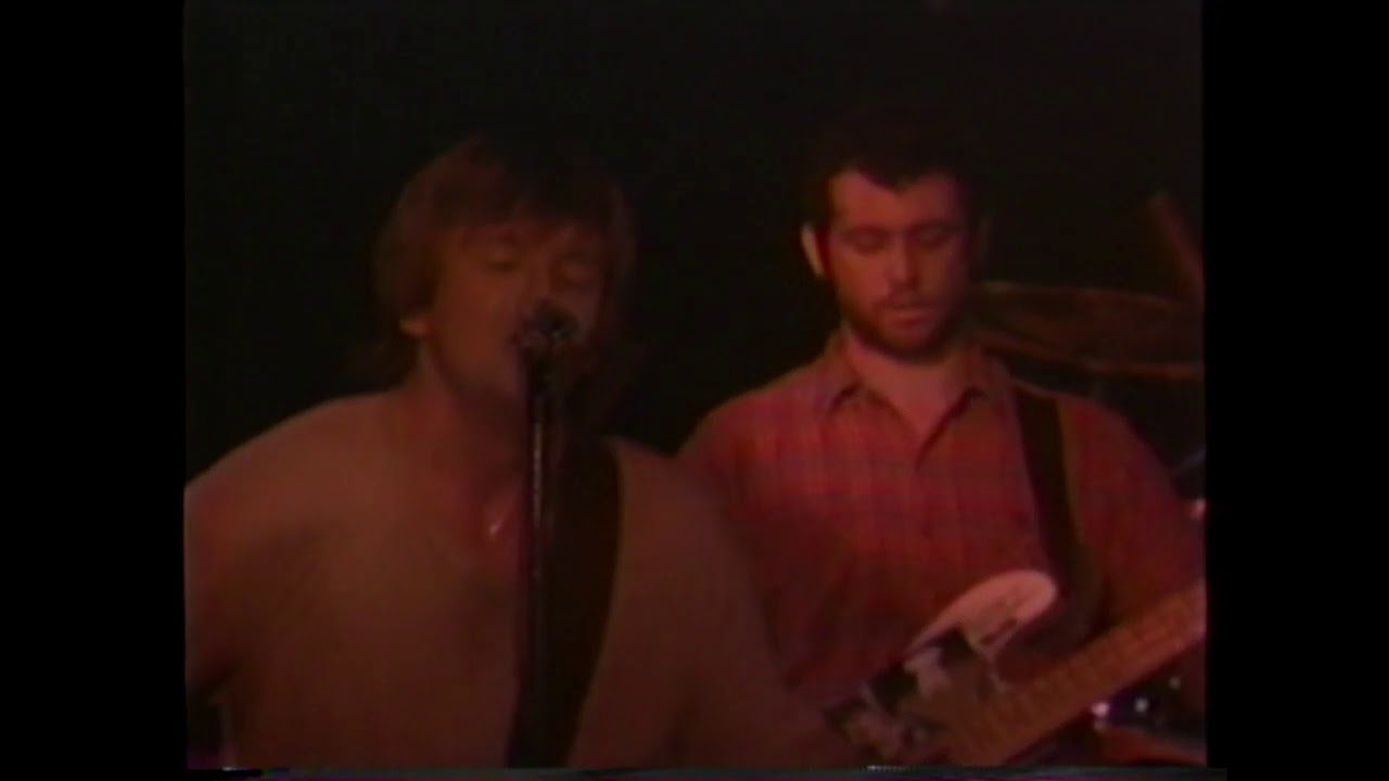 fIREHOSE- Mississippi Nights, St. Louis Mo. 11/8/86 Proshot KDHX Cable Xfer f/Master - YouTube