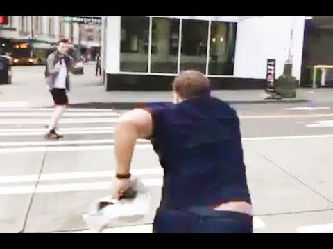 alex-jones-runs-around-yelling-at-people-(video)
