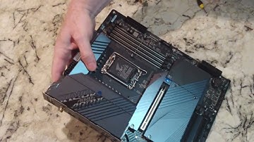 Aorus Z690 Elite AX unboxing and overview