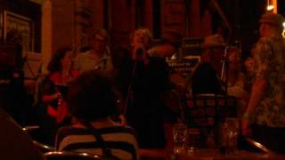 strawberryfields - the fantasy orchestra kent - queenshead 2016