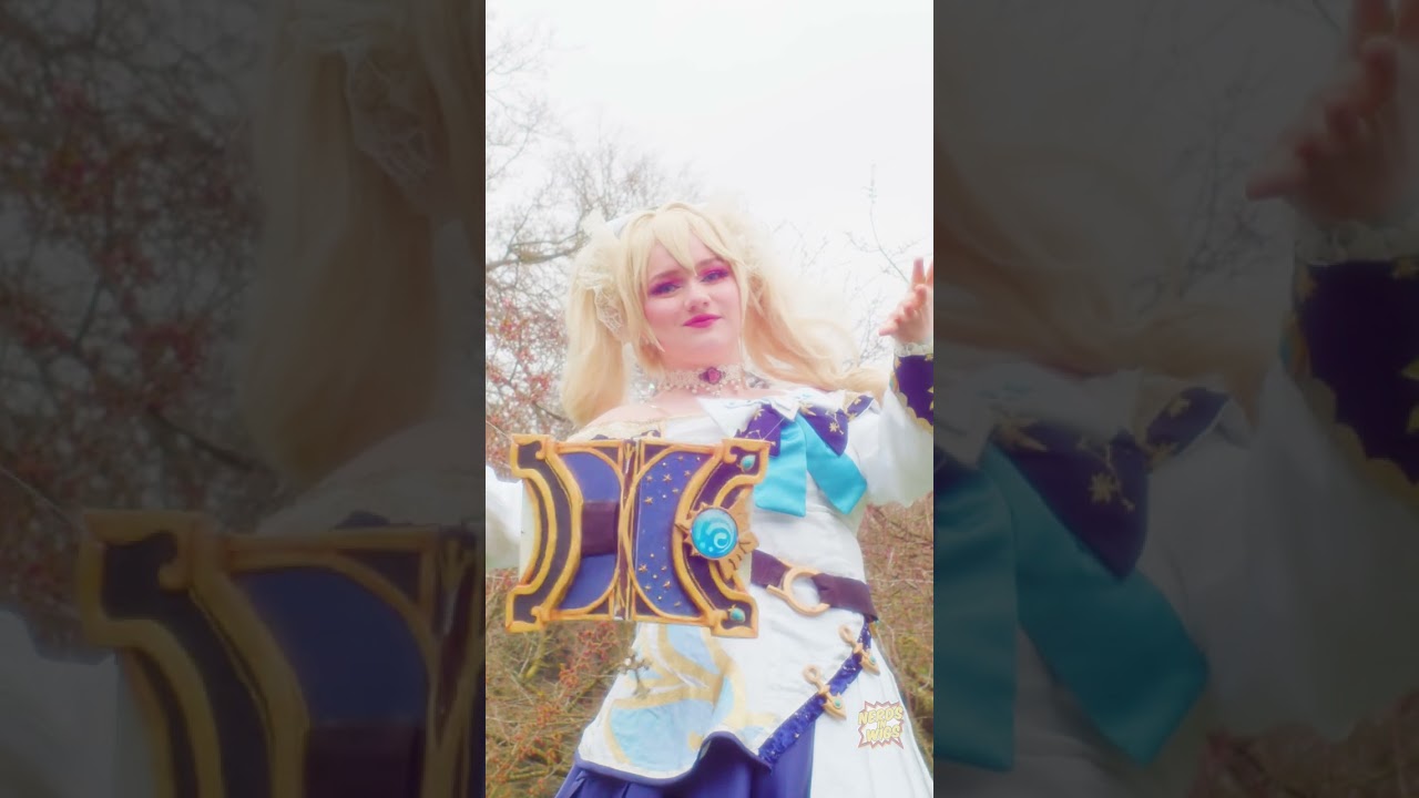 MAGIC FLOATING BOOK?! 😱 Genshin Impact Barbara Cosplay