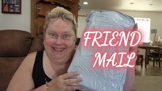 We got FRIEND MAIL🥰😀